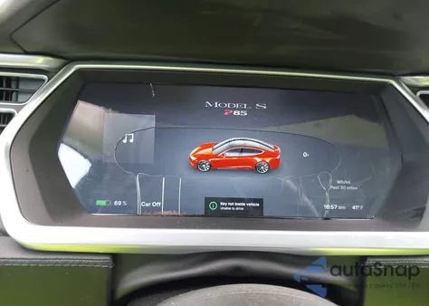 2013 Tesla Model S Performance z USA, uszkodzony, nr VIN 5YJSA1DP6DFP12765